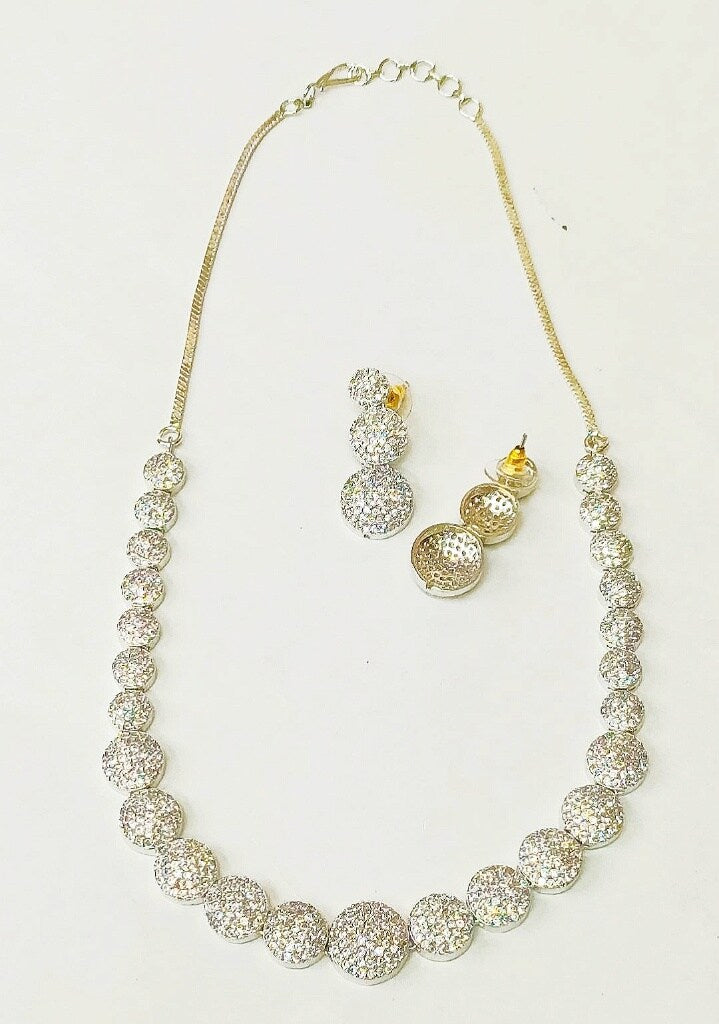 Silver Plated Circle Design American Diamond Necklace