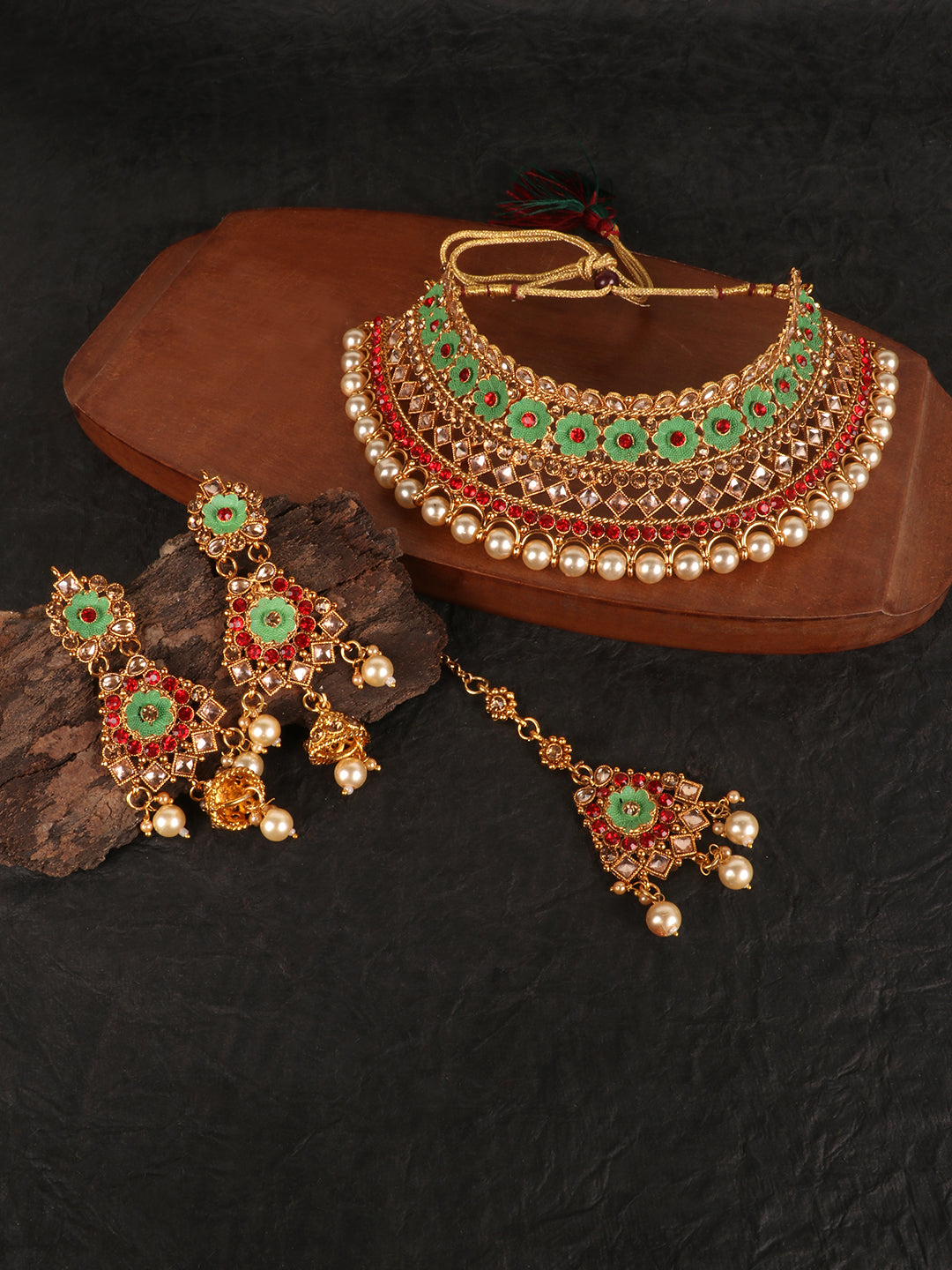 Woman Multi coloured Enamelled Choker with Jhumka Earring & Maangtika