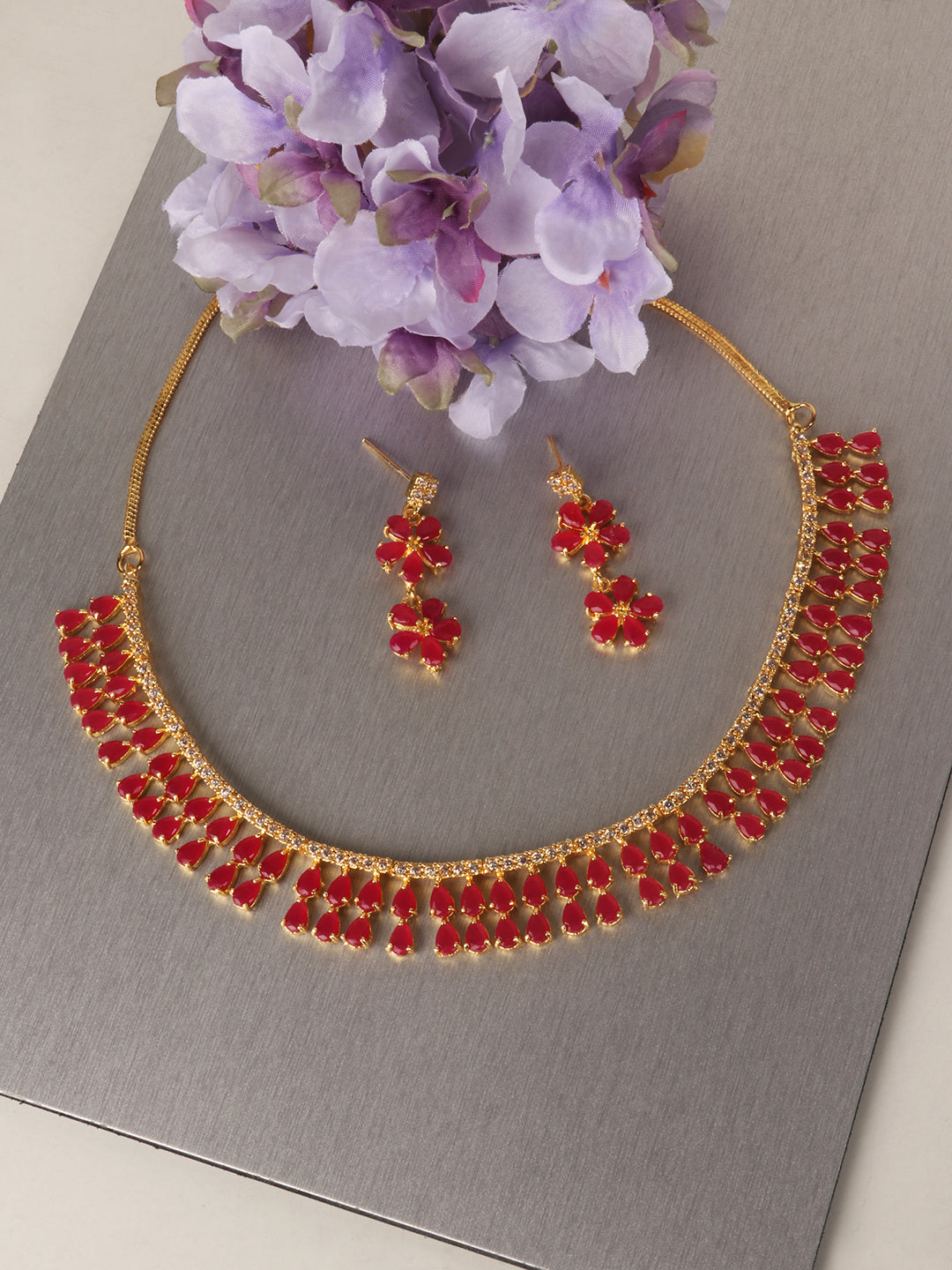 Pink & Gold-Plated Stone-Studded Leaf Shaped Jewellery Set