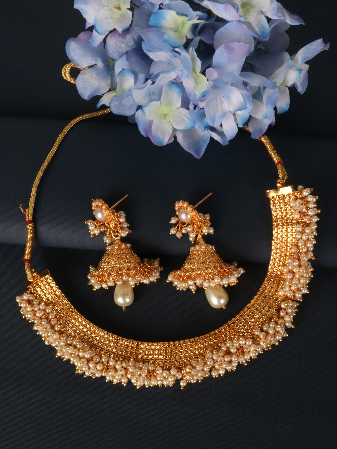 White Gold-Plated Pearl Necklace with Earrings