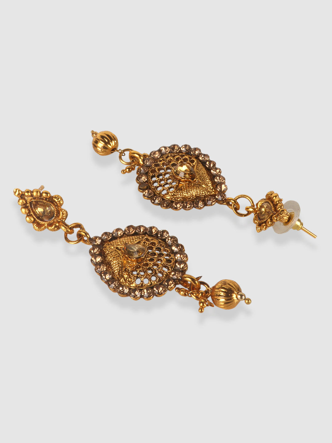 Gold-Plated White Kundan-Studded & Pearl Beaded Vilandi Jewellery Set