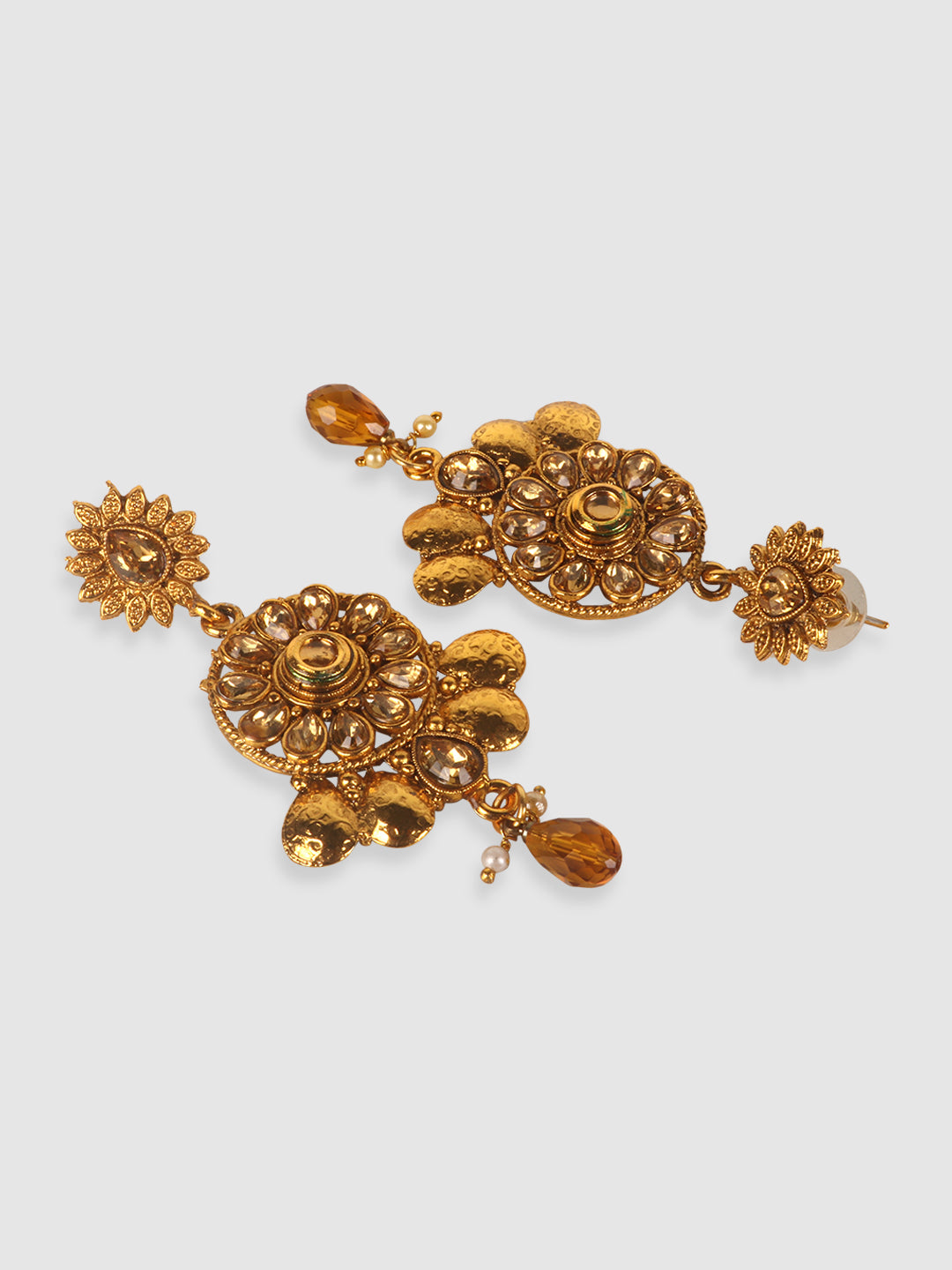 Gold-Plated & Red Kundan-Studded & Pearl Beaded Jewellery Set