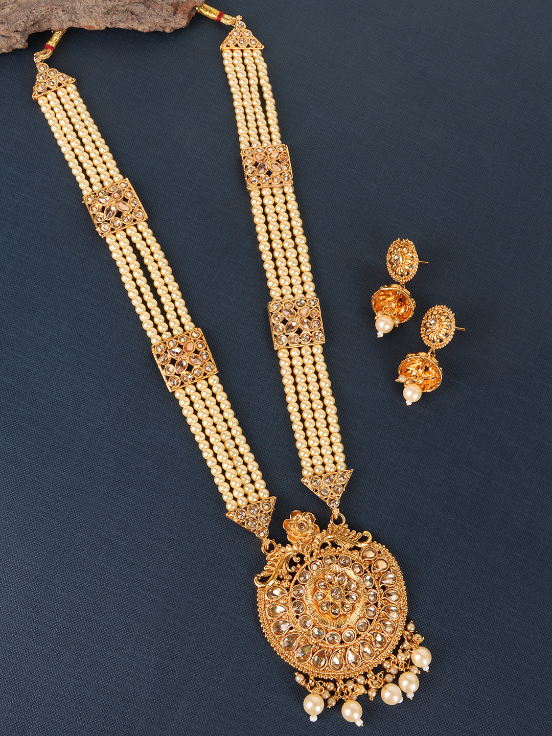 Gold-Plated Stone-Studded & Beaded Jewellery Set