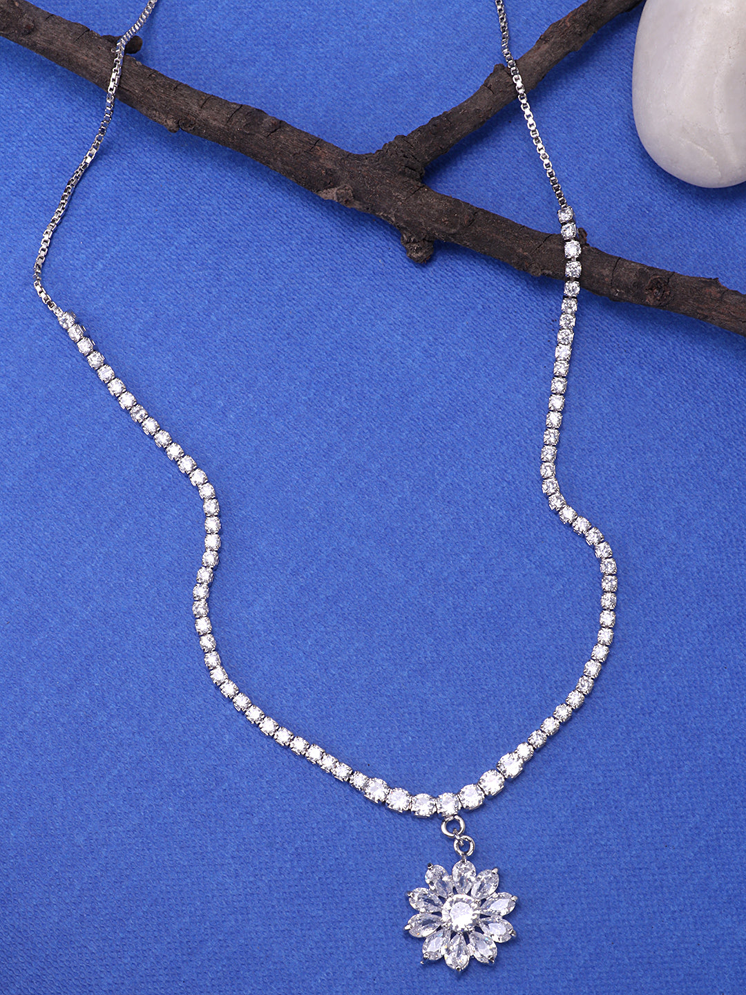 Woman Silver-Toned & White Silver-Plated Handcrafted Necklace