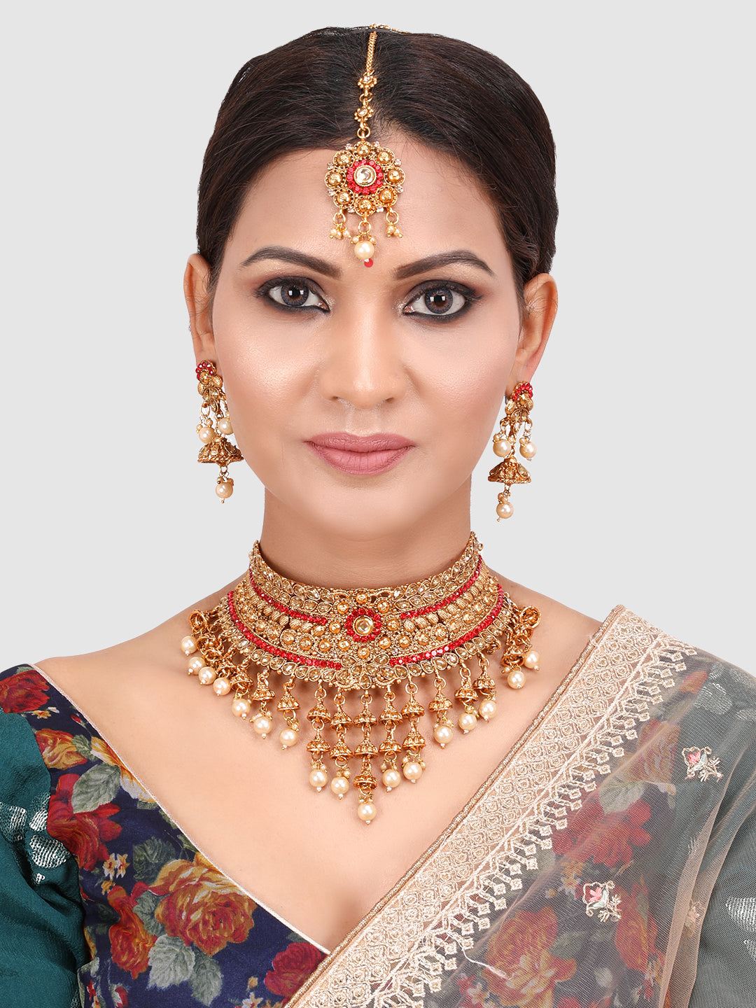 Gold-Plated Red & White Kundan-Studded & Pearl Beaded Vilandi Jewellery Set
