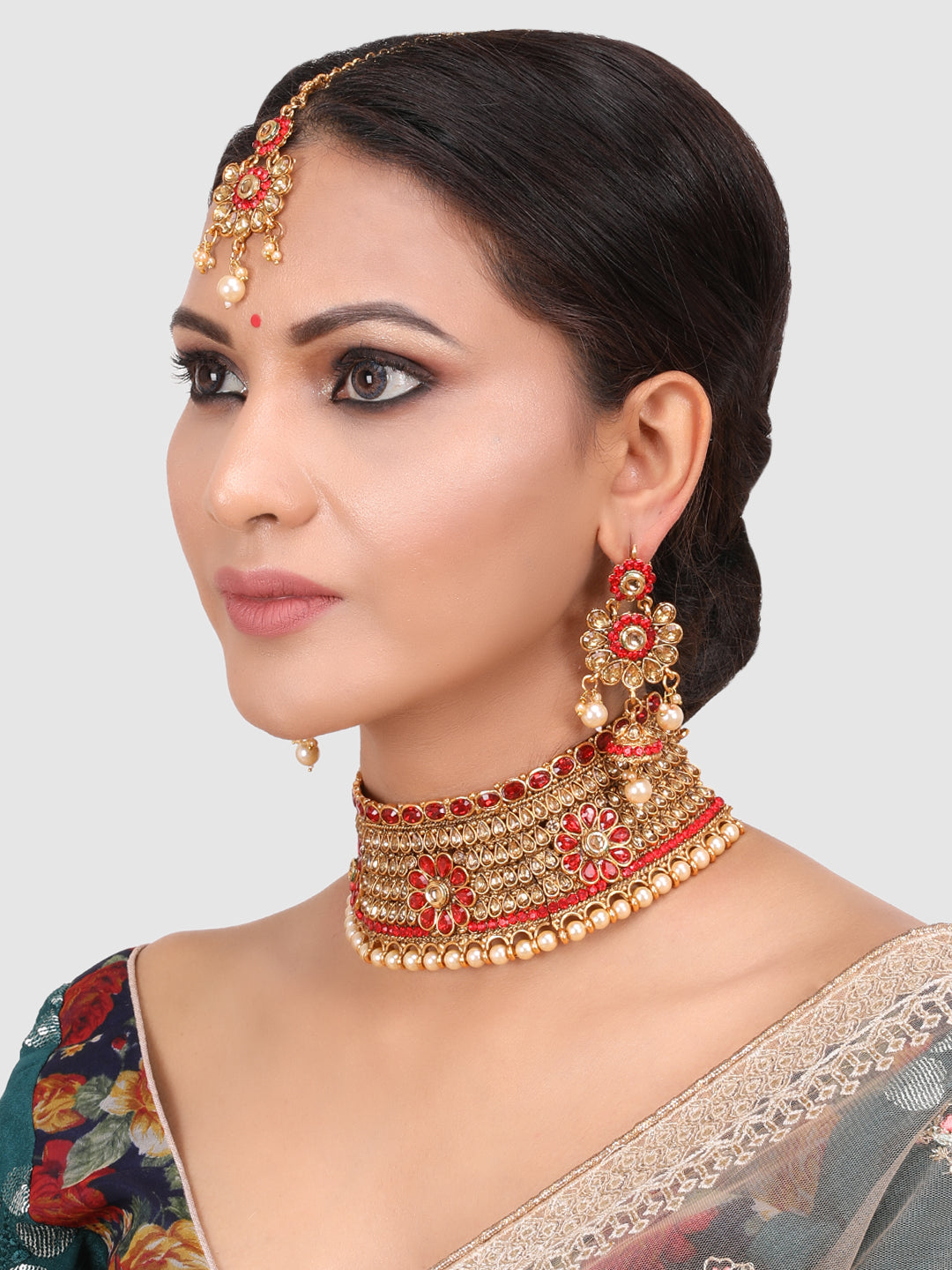 Gold-Plated Beige & Red Kundan-Studded & Beaded Jewellery Set