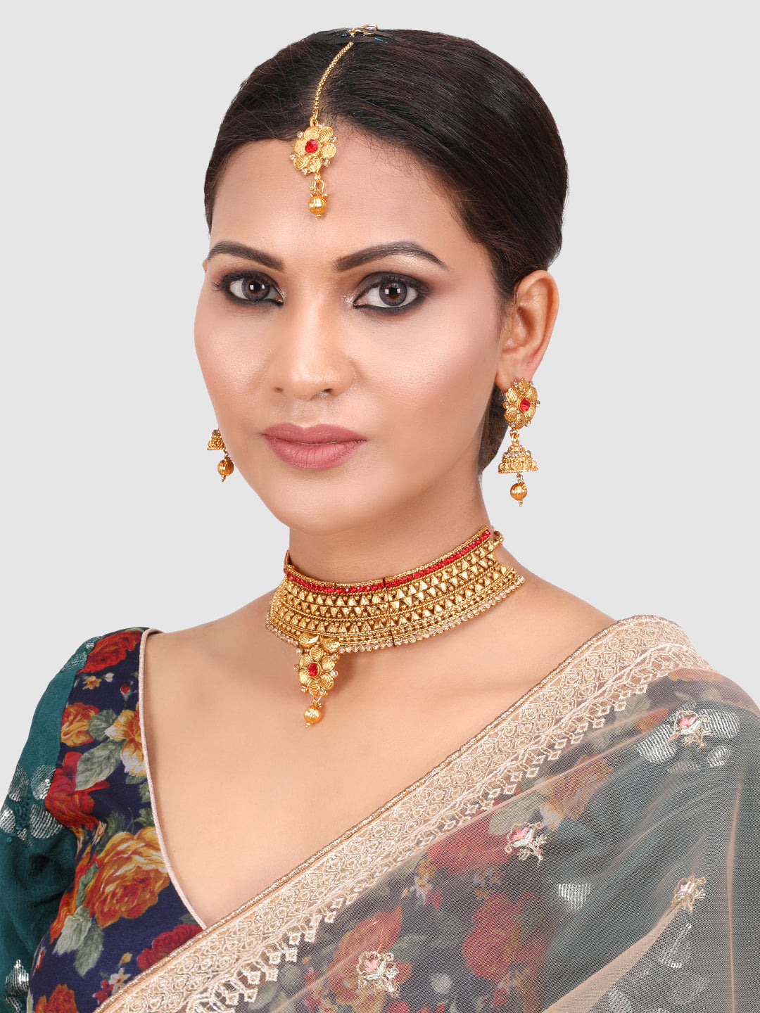 Gold-Toned & Red Stone-Studded Choker Jewellery Set