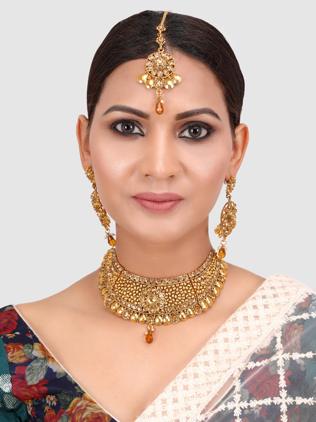 Gold-Plated & Red Kundan-Studded & Pearl Beaded Jewellery Set