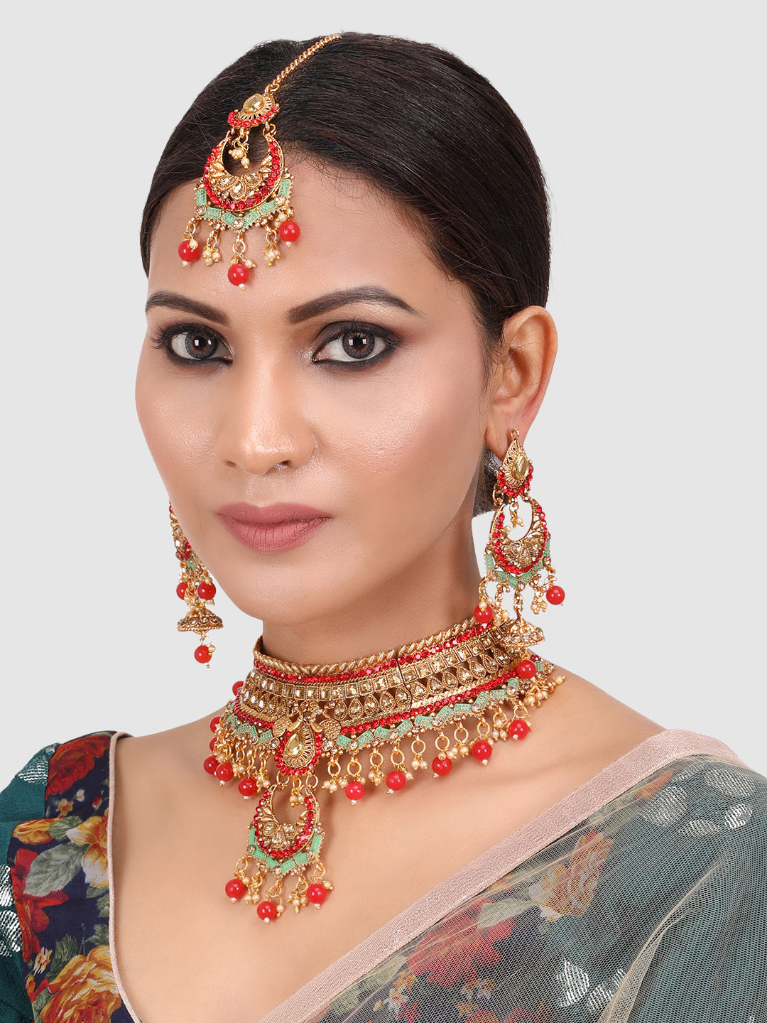Gold-Plated Red & White Kundan-Studded & Pearl Beaded Vilandi Jewellery Set