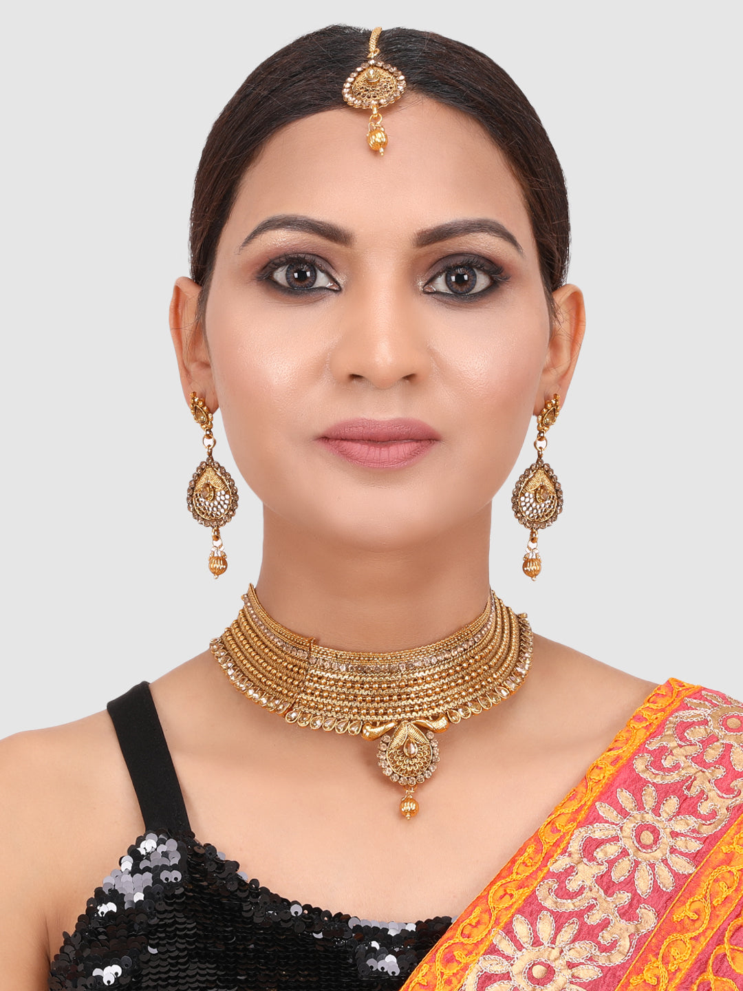 Gold-Plated White Kundan-Studded & Pearl Beaded Vilandi Jewellery Set