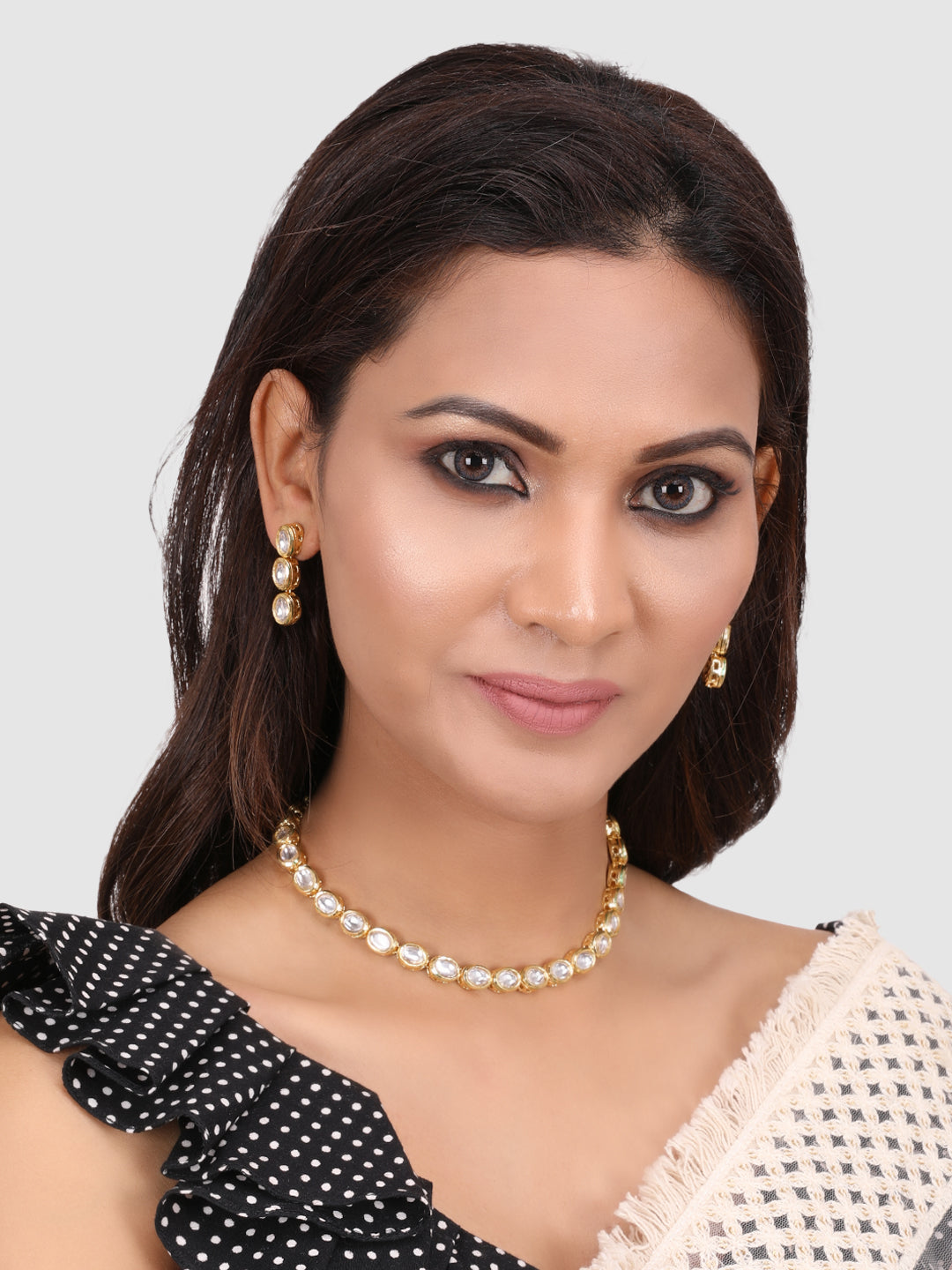 Gold-Toned Gold-Plated White Kundan-Studded Jewellery Set