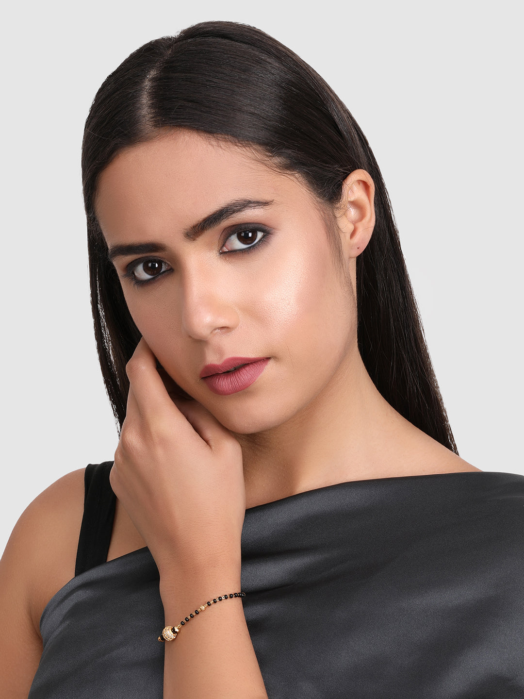 Jewels Gehna Golden Hand Mangalsutra