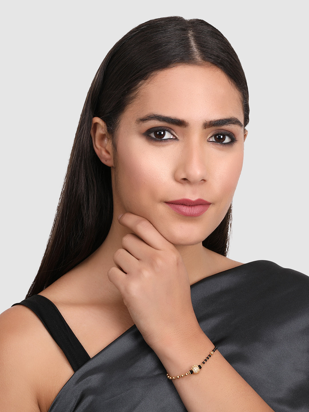 Jewels Gehna Golden Hand Mangalsutra