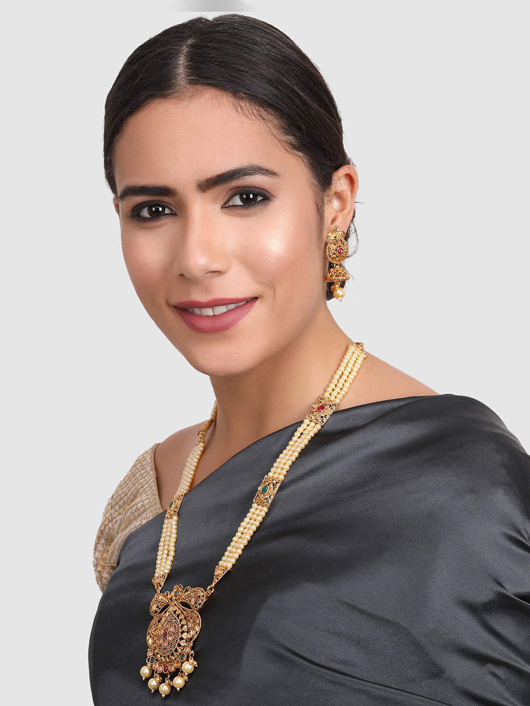 Gold-Plated Off White Pearl String AD-Studded Jewellery Set