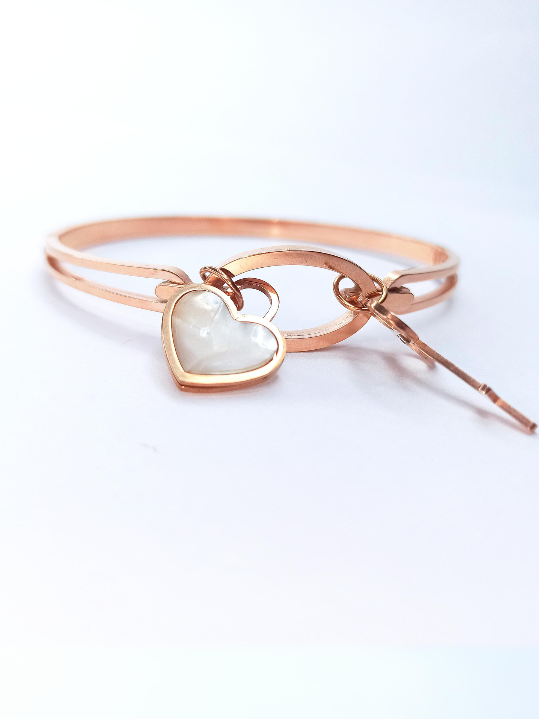 Rose Gold White Heart & Key Bracelet