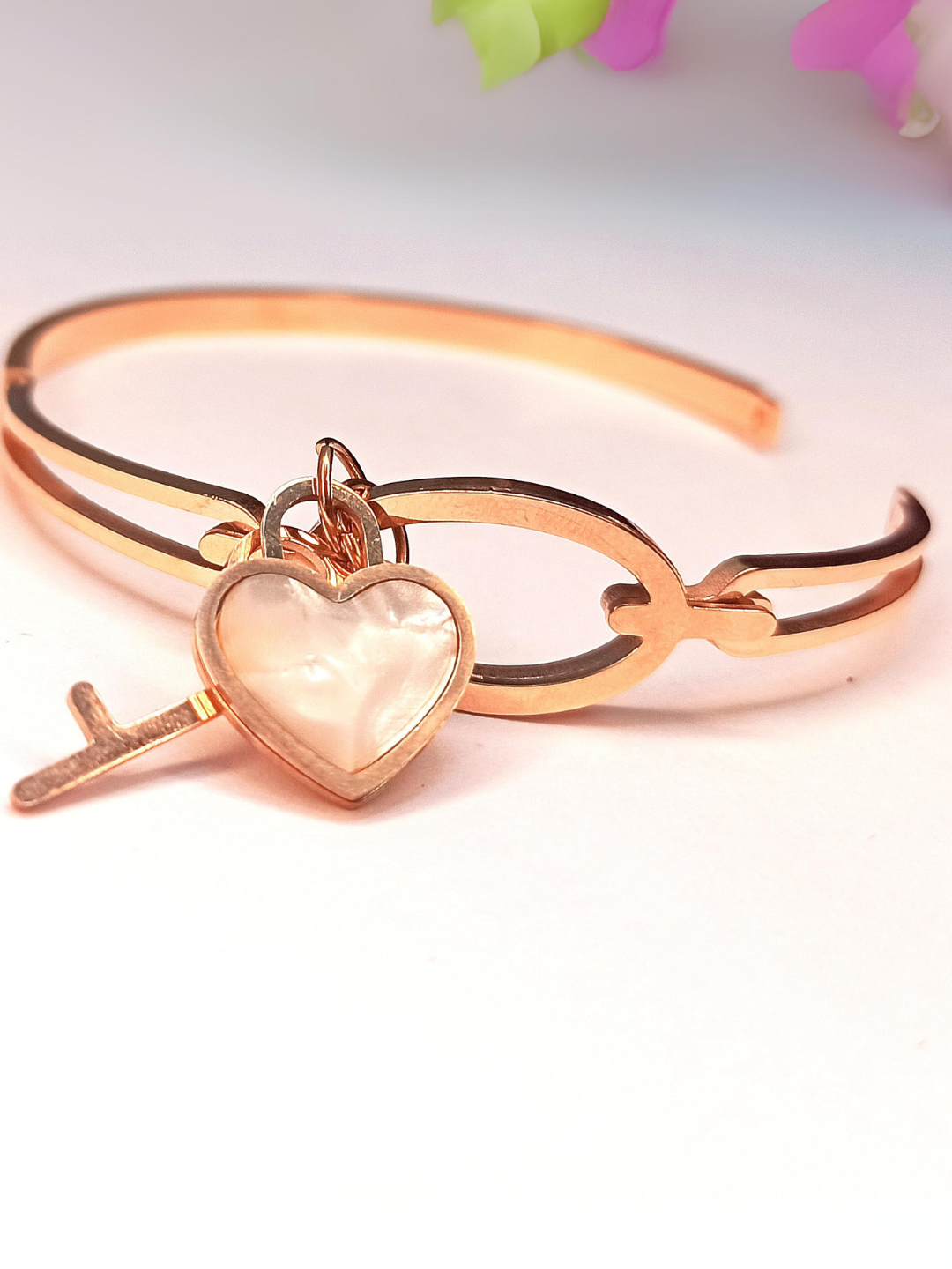 Rose Gold White Heart & Key Bracelet