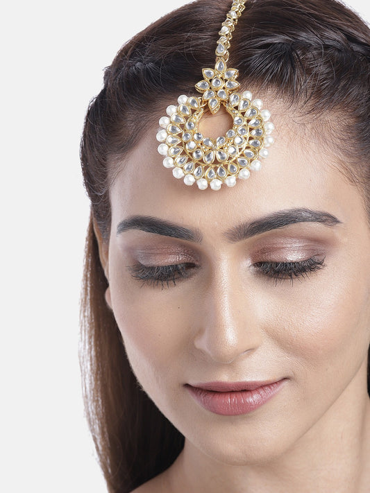 Off-White Gold-Plated Kundan Studded & Beaded Maang Tika