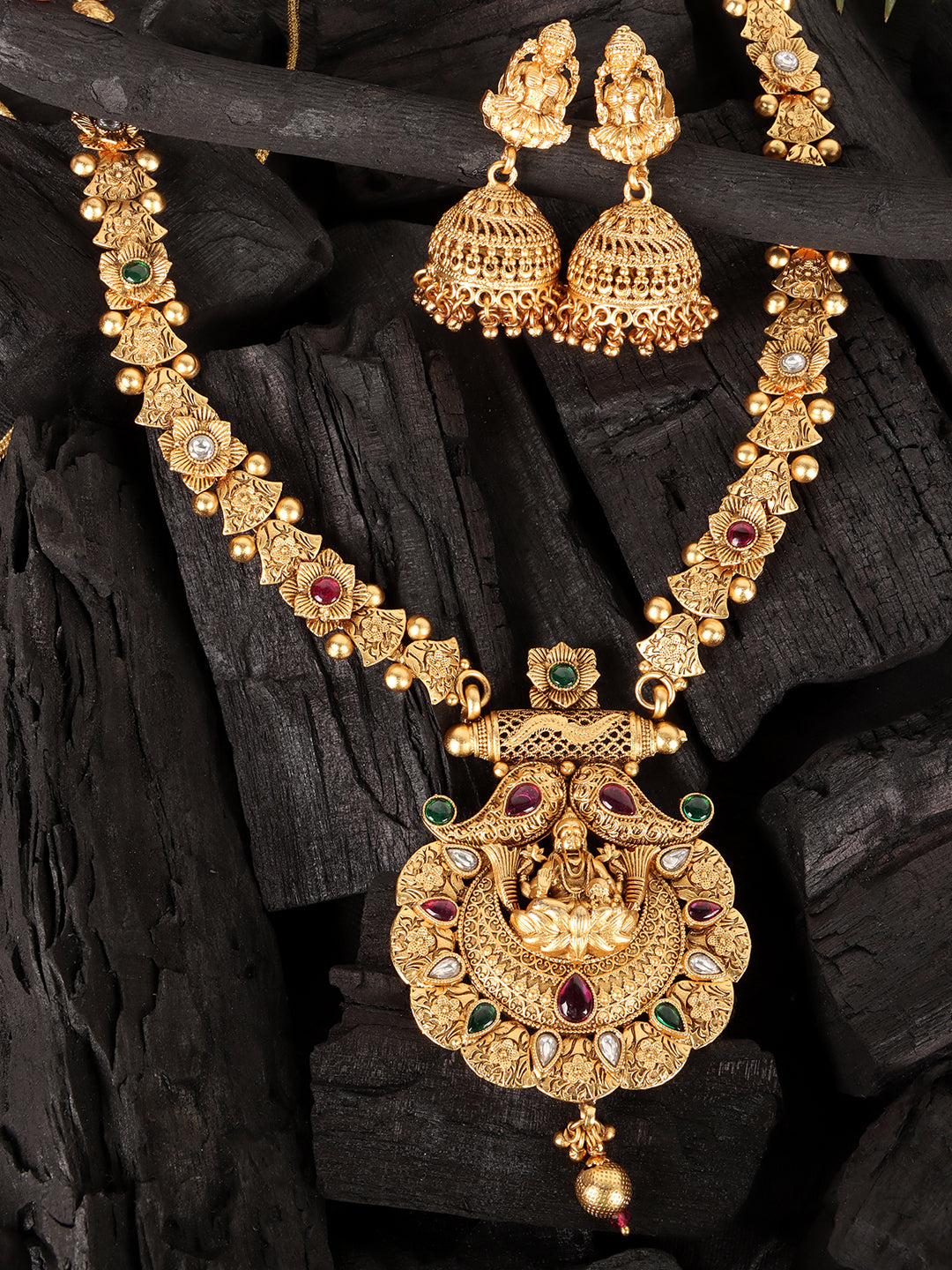 Gold-Plated Stone-Studded Jewellery Set