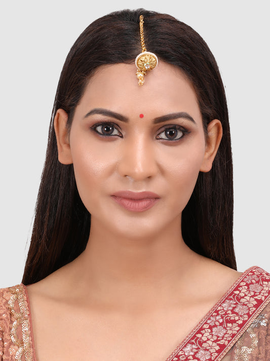 Gold-Plated White Kundan-Studded & Pearls Beaded Borla Style Maangtika