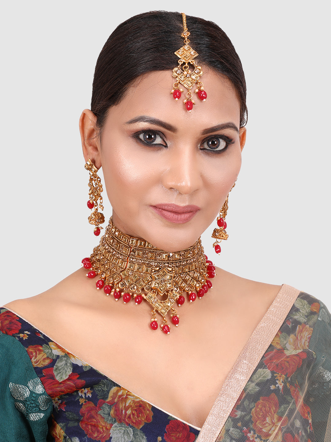 Gold-Plated & Red Kundan-Studded & Pearl Beaded Jewellery Set