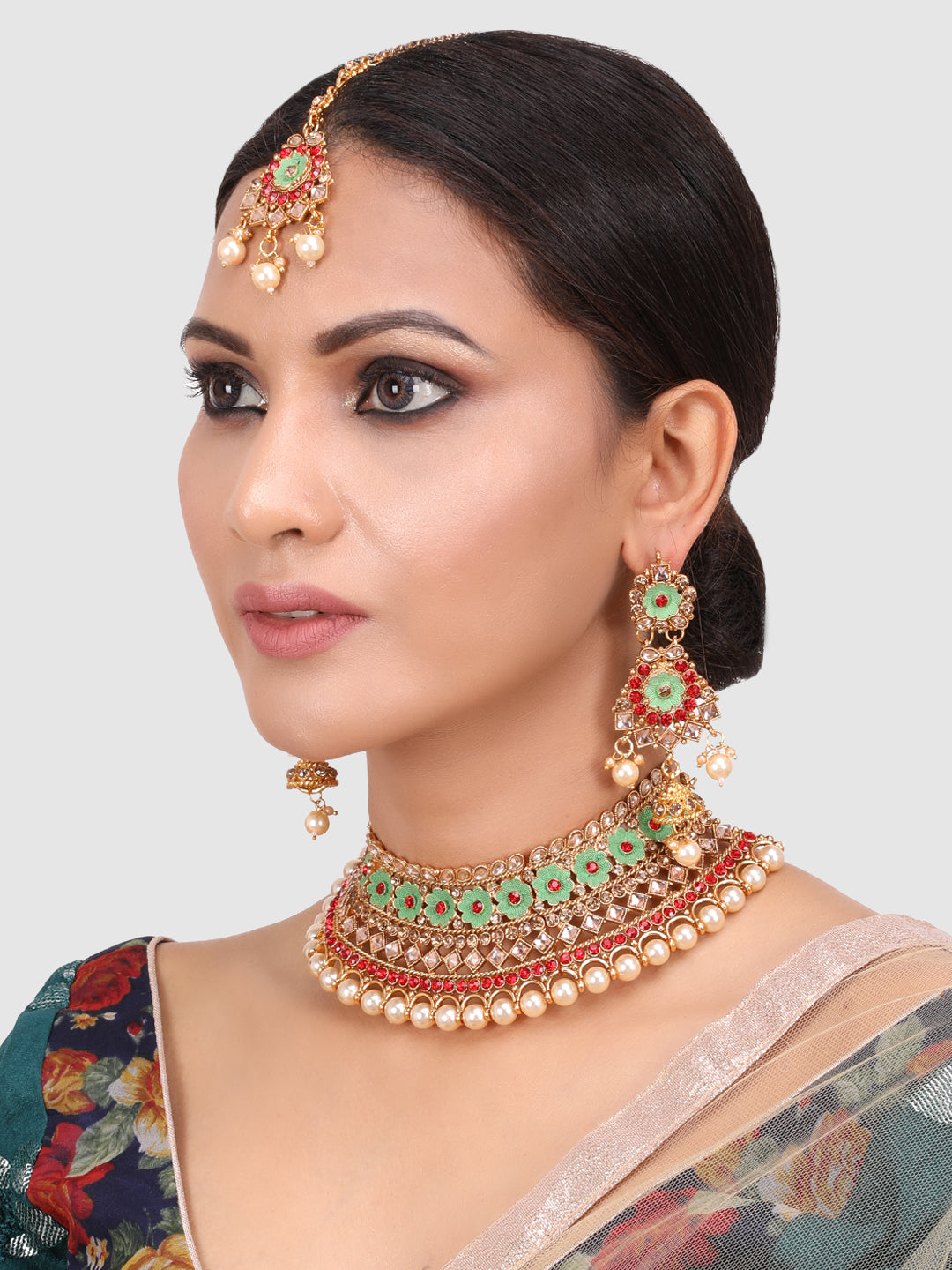 Woman Multi coloured Enamelled Choker with Jhumka Earring & Maangtika