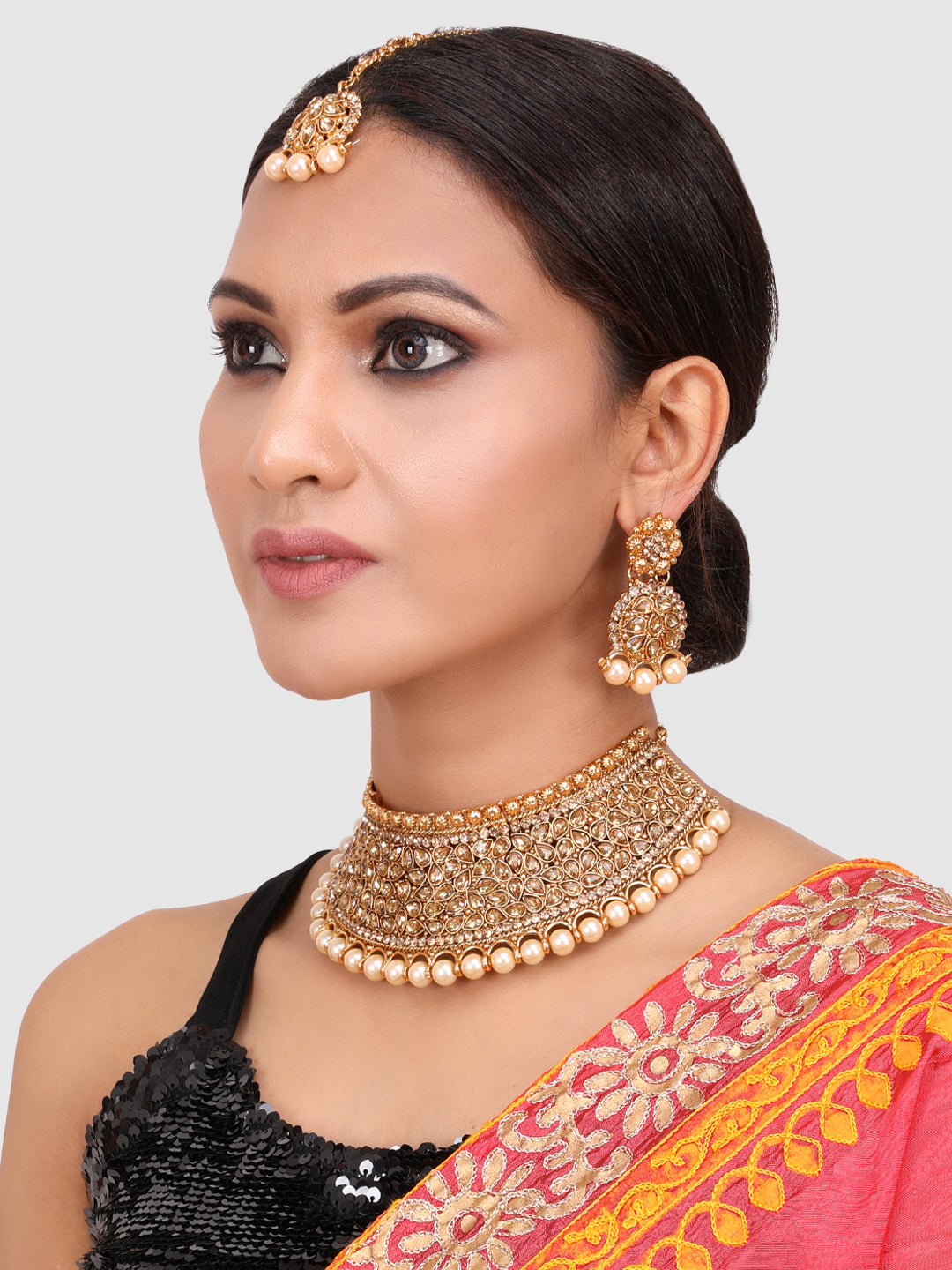 Gold-Toned Stone Studded Choker Set with Maangtika